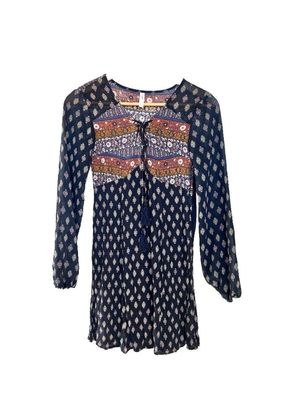 Boho style dress, size XS, knee length, flowy, artsy, casual